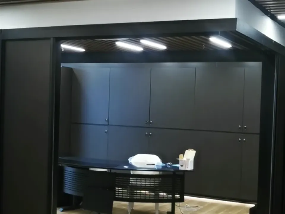 3+1 Telescopic Maglev Office Door in Causeway Bay